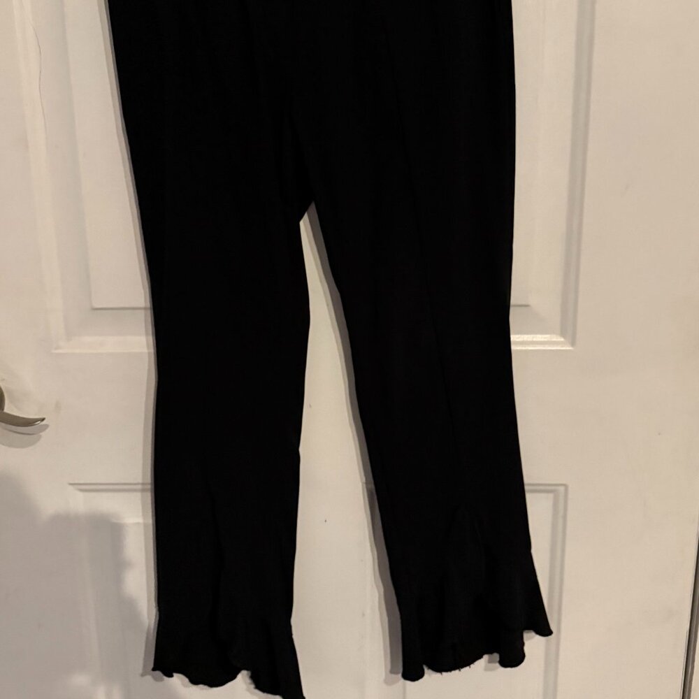 Navy Pull on Ankle Pants w/Ruffled bottom